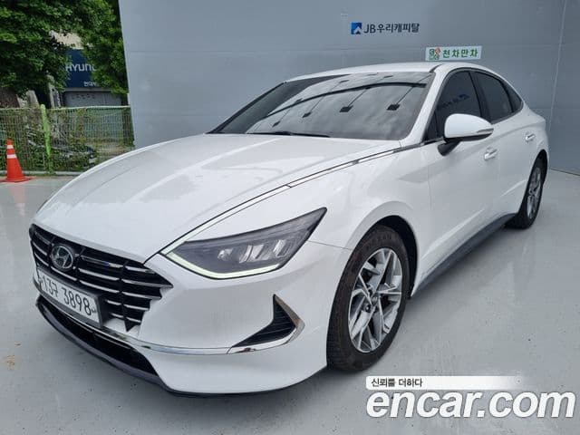 Hyundai Sonata (DN8) 1