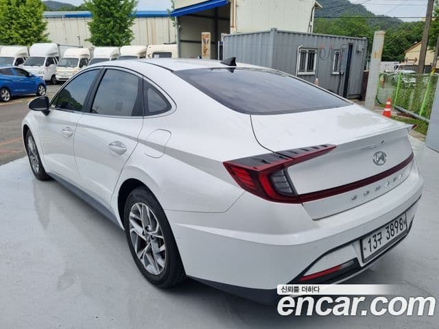 Hyundai Sonata (DN8) 4