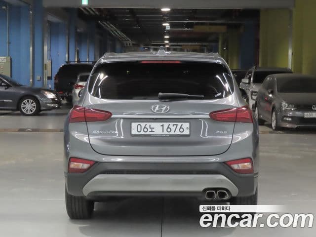 Hyundai Santa Fe TM 4