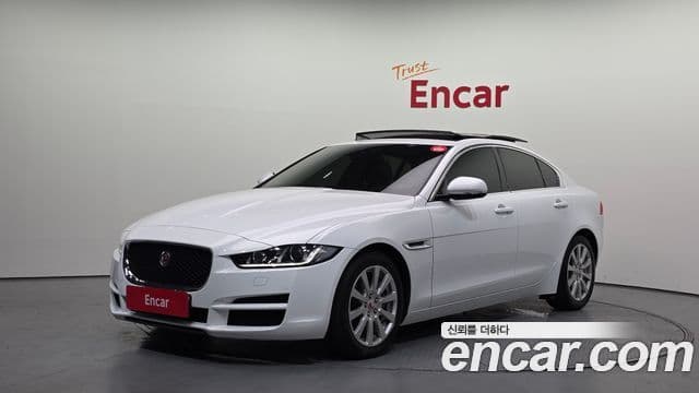 Jaguar XE — 1