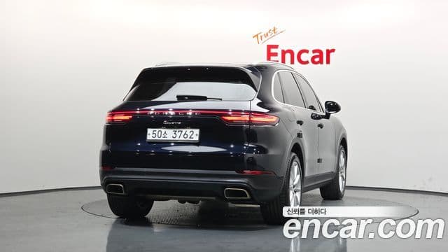 Porsche Cayenne (PO536) 4