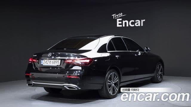 Mercedes-Benz E-Class W213 2