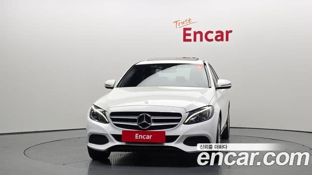 Mercedes-Benz C-Class W205 3
