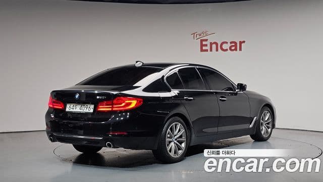 BMW 5 Series (G30) 2