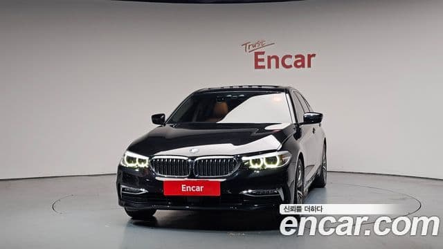 BMW 5 Series (G30) 3