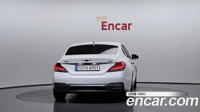 Genesis G70 3