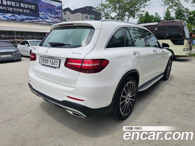 Mercedes-Benz GLC-Class X253 4