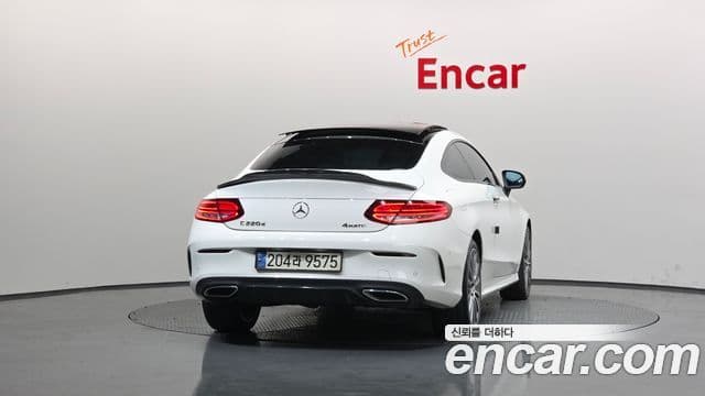 Mercedes-Benz C-Class W205 4