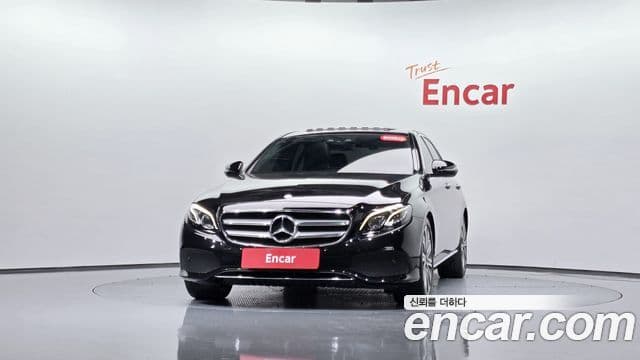 Mercedes-Benz E-Class W213 2