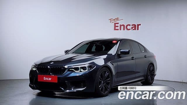 BMW M5 (F90)