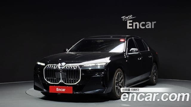 BMW 7 Series (G70) — 1