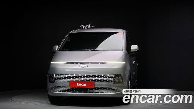 Hyundai Staria 2