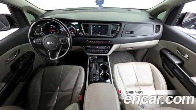 Kia The New Carnival 4