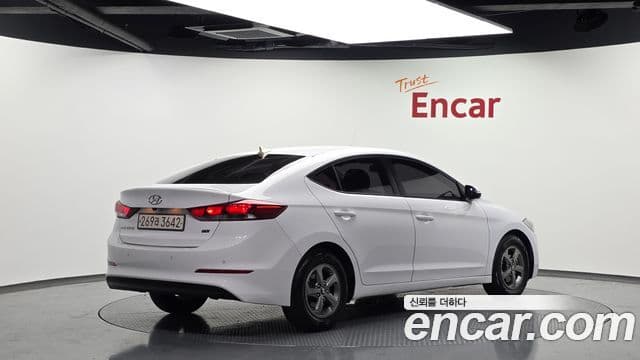 Hyundai Avante AD 2