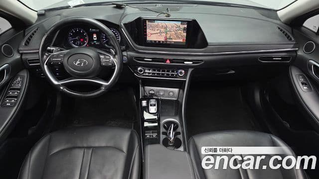 Hyundai Sonata (DN8) 4