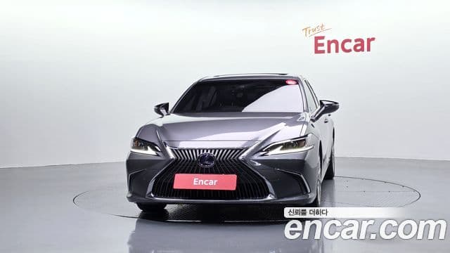 Lexus ES300h 7th Gen 2