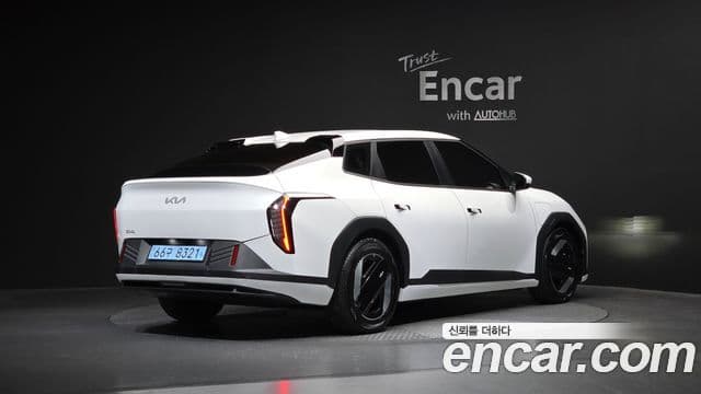 Kia EV4 2