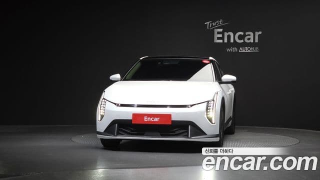 Kia EV4 3