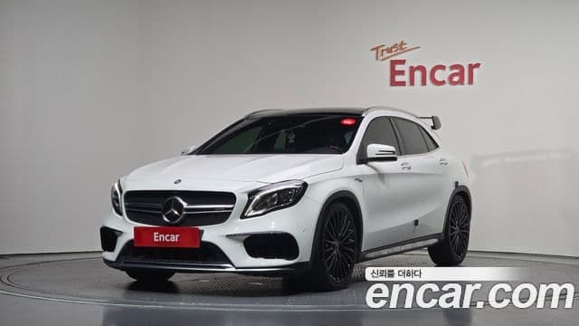 Mercedes-Benz GLA-Class X156 1