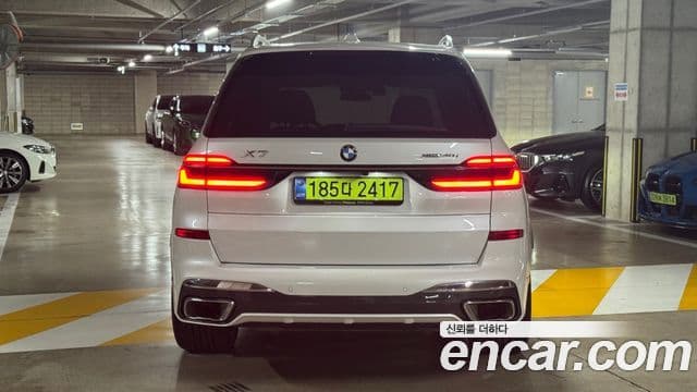 BMW X7 (G07) 4