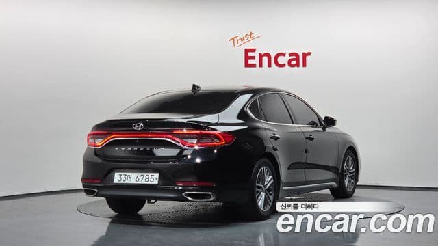 Hyundai Grandeur IG 2