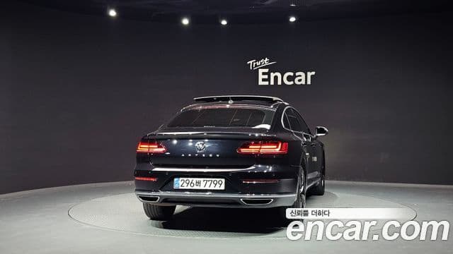 Volkswagen Arteon 4