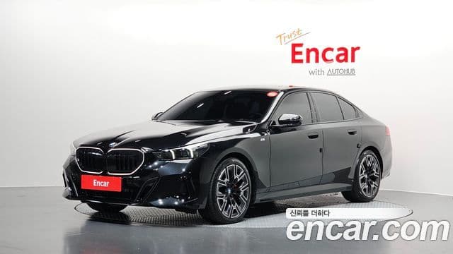 BMW 5 Series (G60) — 1