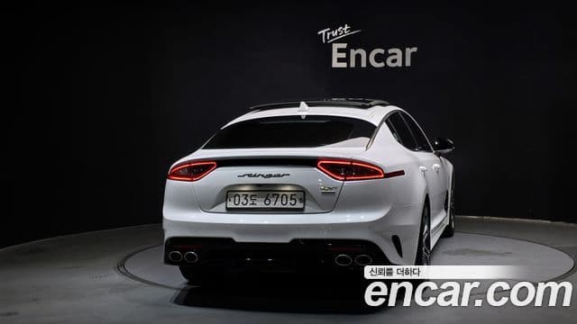 Kia Stinger 3