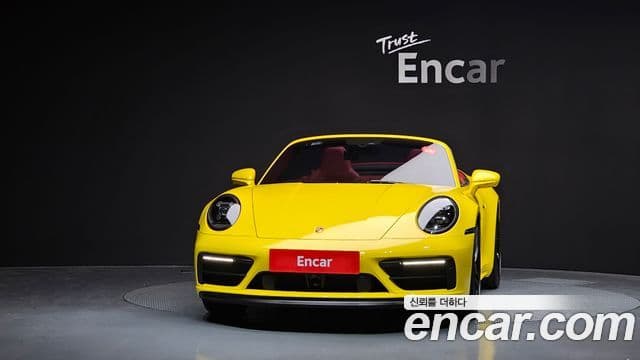 Porsche 911 (992) 3