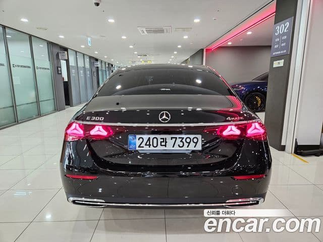 Mercedes-Benz E-Class W214 3