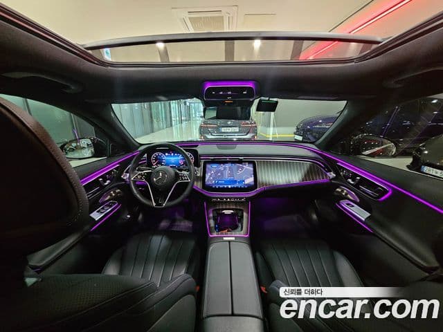 Mercedes-Benz E-Class W214 4