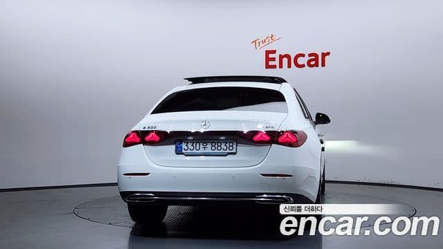 Mercedes-Benz E-Class W214 4