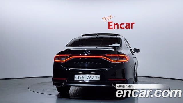 Hyundai Grandeur IG 4