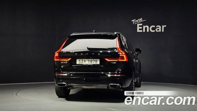 Volvo XC60 2nd Gen 4