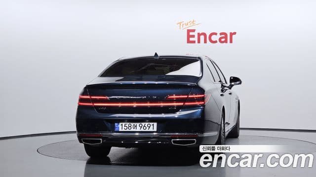 Genesis G90 4