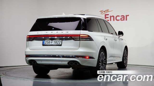 Lincoln Aviator 2nd Gen 2
