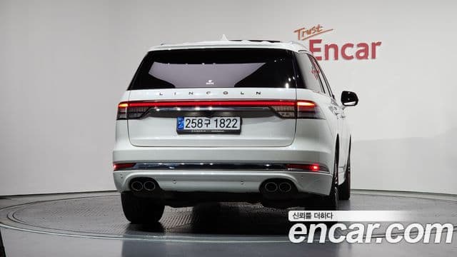Lincoln Aviator 2nd Gen 4