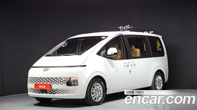 Hyundai Staria — 1