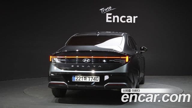 Hyundai Sonata The Edge Hybrid (DN8) 4
