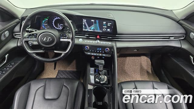 Hyundai Avante Hybrid (CN7) 4