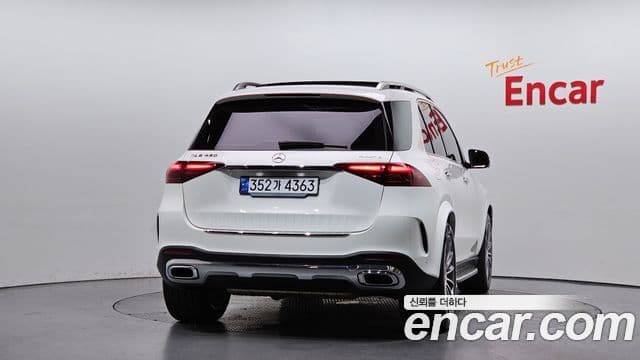 Mercedes-Benz GLE-Class W167 4