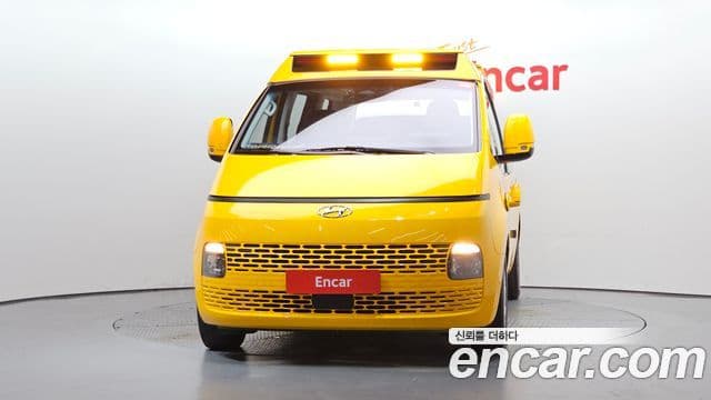 Hyundai Staria 3