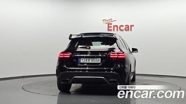 Mercedes-Benz GLA-Class X156 4