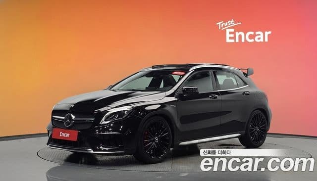 Mercedes-Benz GLA-Class X156 1