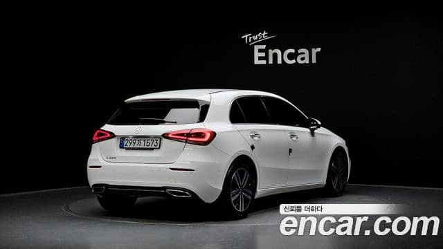 Mercedes-Benz A-Class W177 2