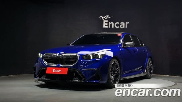 BMW M5 (G90)