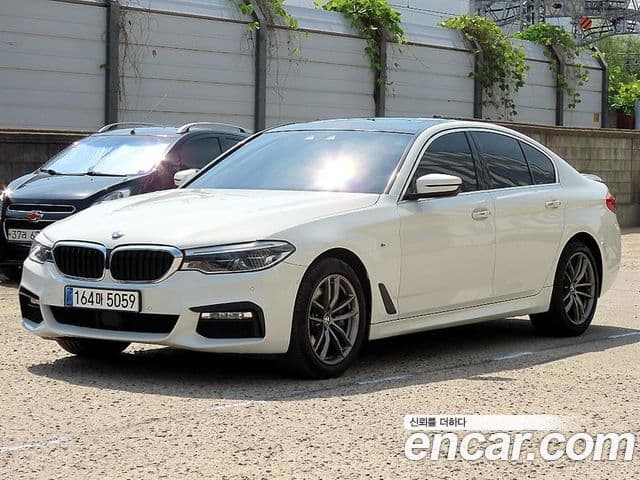BMW 5 Series (G30)