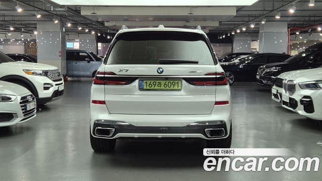 BMW X7 (G07) 3