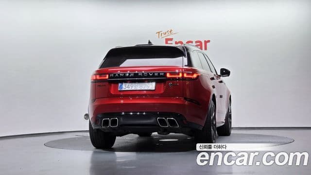 Land Rover Range Rover Velar 3