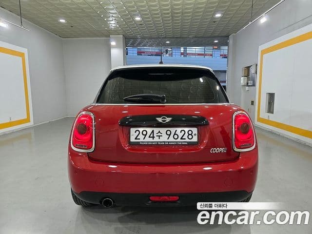 MINI Cooper 4